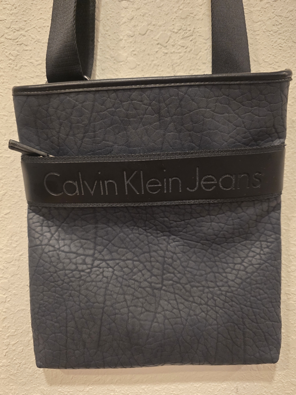 Calvin Klein Jeans Men’s Navy Crossbody Bag
